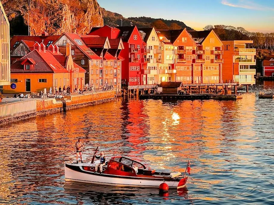 Seafront Apt. With Elevator And French Balcony Bergen